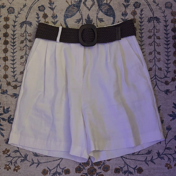 Zara Cream Shorts with Dark Brown Belt - Picture 1 of 4